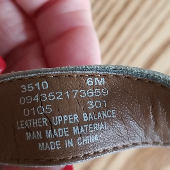 Sandals - Picture 3 of 3